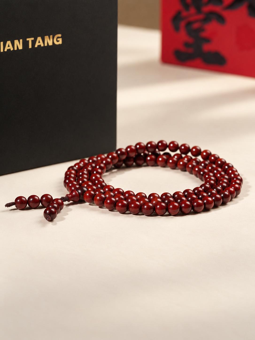 Zitan Strand, 108 Round Beads — detail view