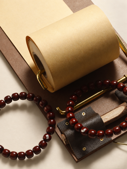 Zitan Bracelet, 8 mm Barrel Beads — detail view