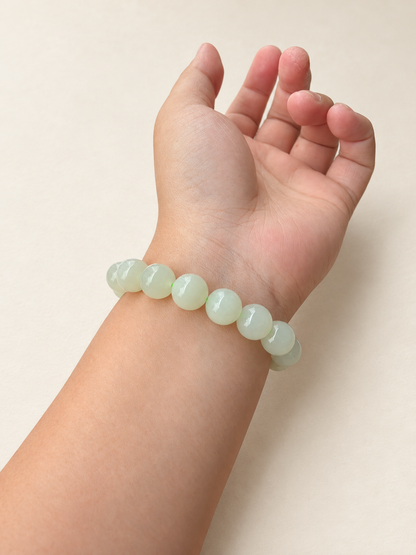 Nephrite Jade Bracelet, Pale Green — detail view