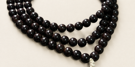 Coconut Calyx Strand, 108 Round Beads — detail view