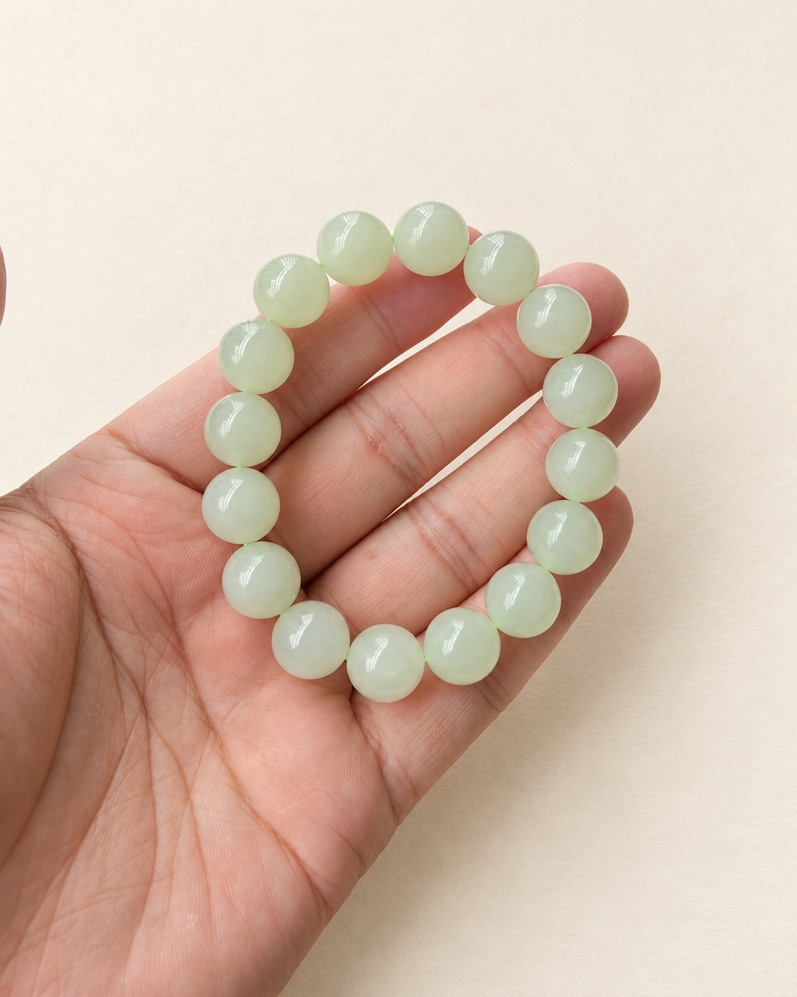 Jade bead bracelet, round beads