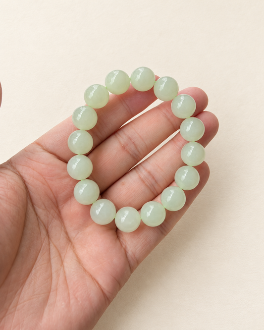 Jade bead bracelet, round beads