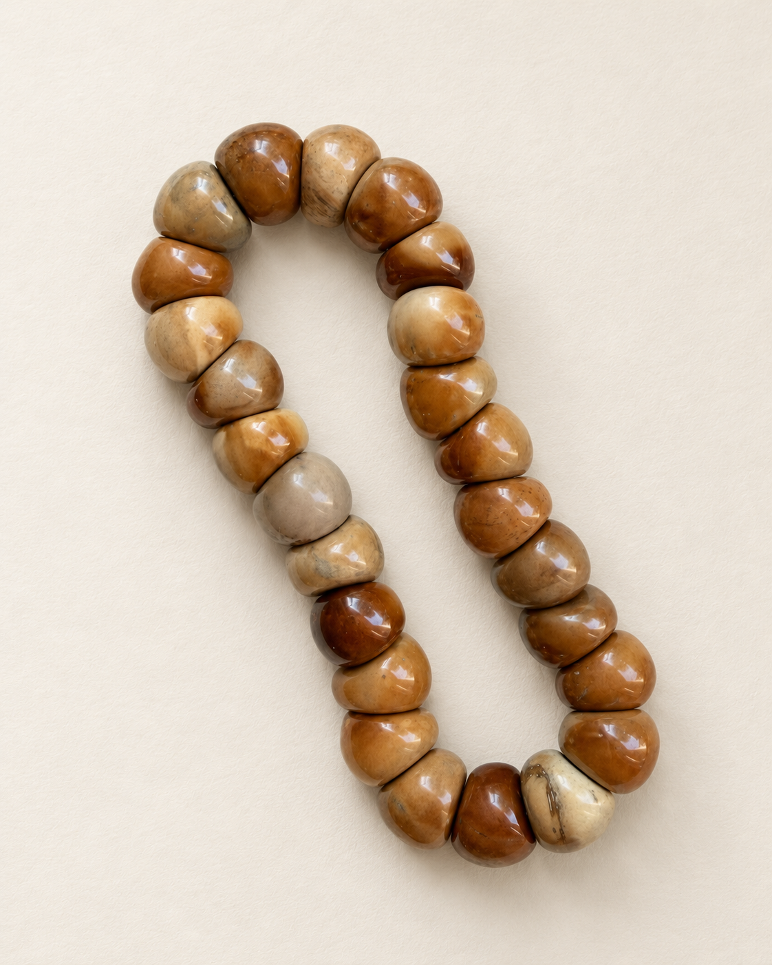 Kuke bracelet showing natural variation between individual beads